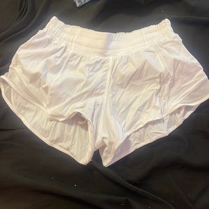 Lululemon Hotty Hot shorts